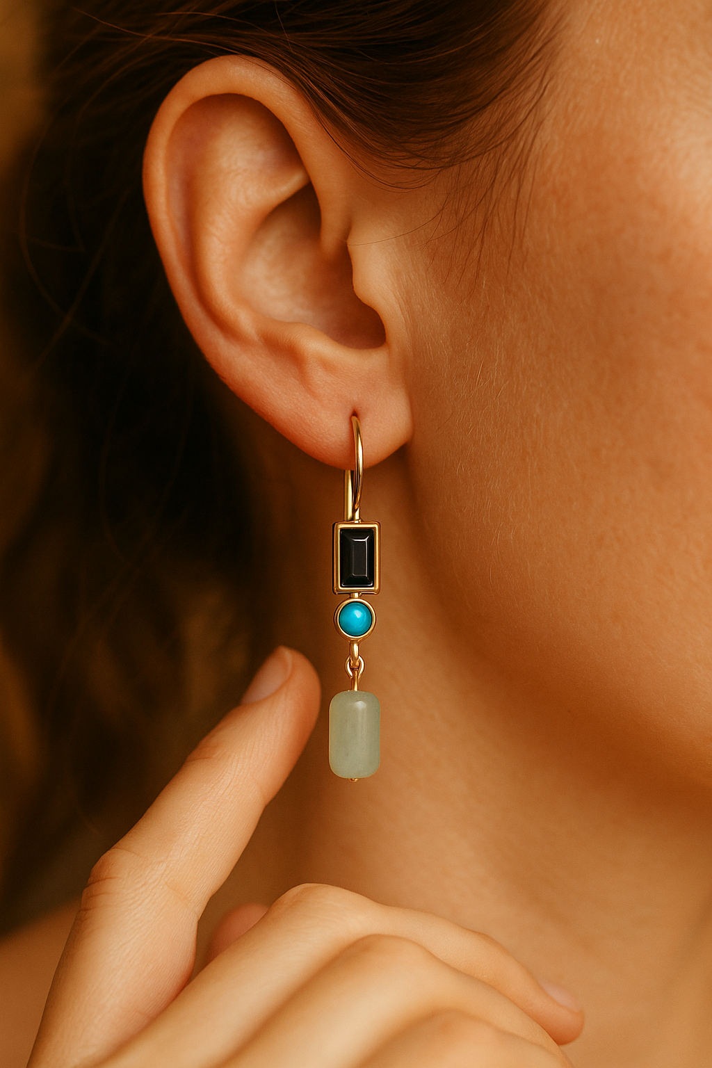 Velora | Elegantní tenké náušnice ve tvaru kapky