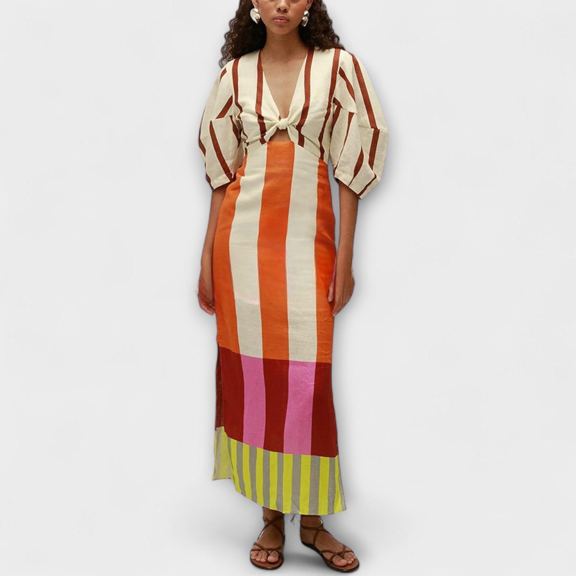Velora | Maxi Dress with Padded Sleeves and Cutouts